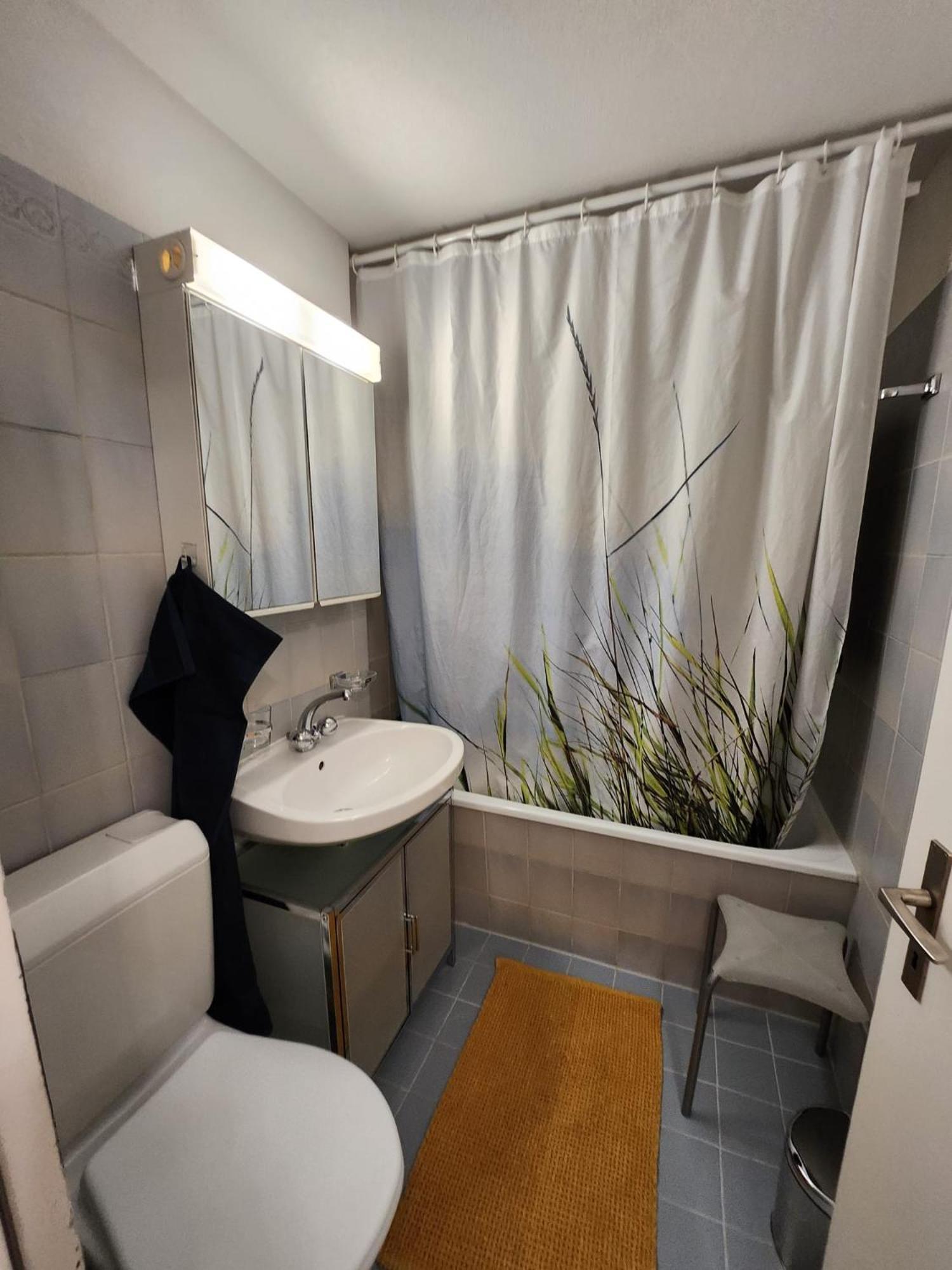 2 Neben Talstation Parsennbahn Und Buenda-lift Mit 60m2 Grosser, Privater Dachterrasse *