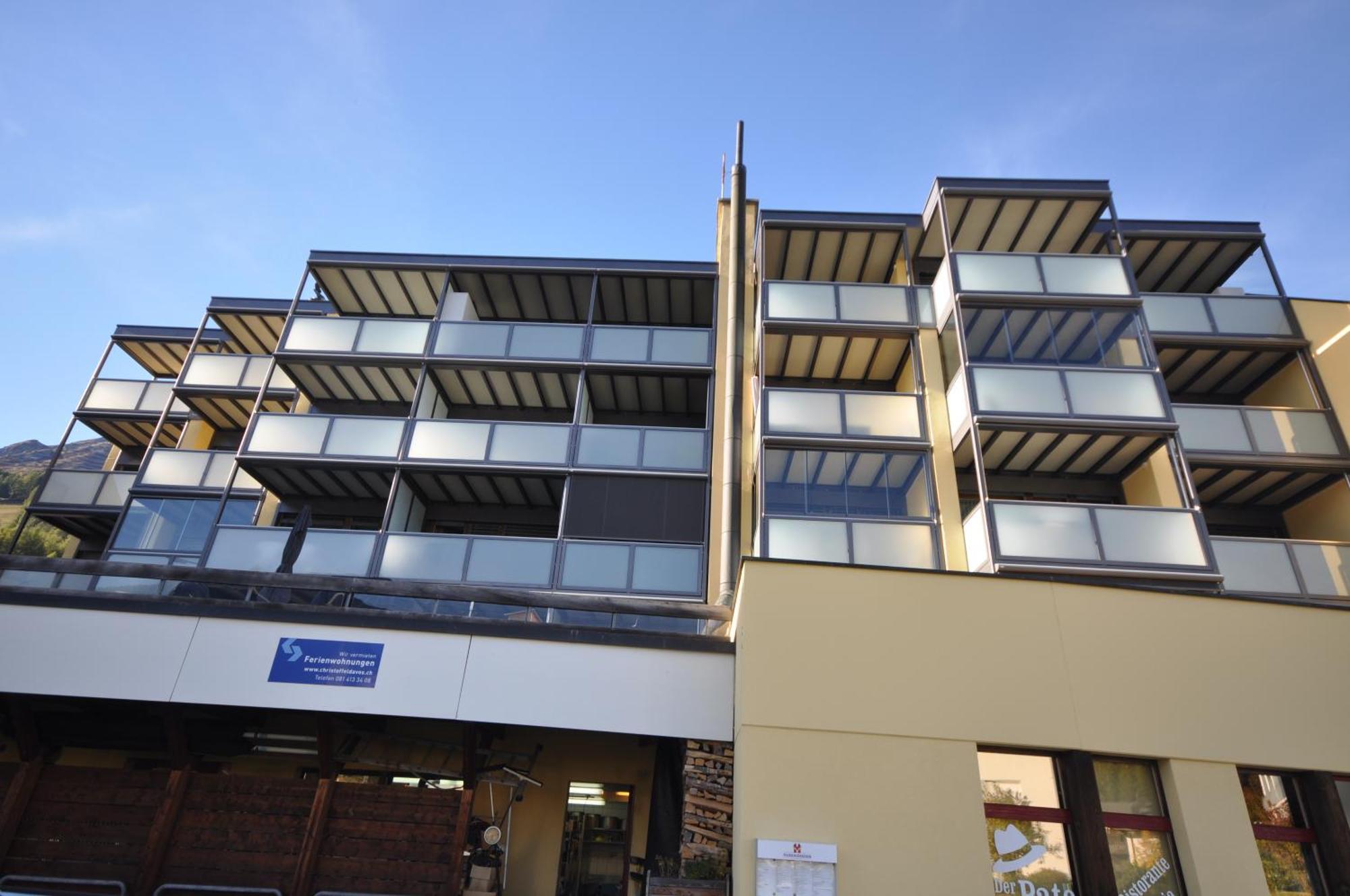 2 Neben Talstation Parsennbahn Und Buenda-lift Mit 60m2 Grosser, Privater Dachterrasse * Davos